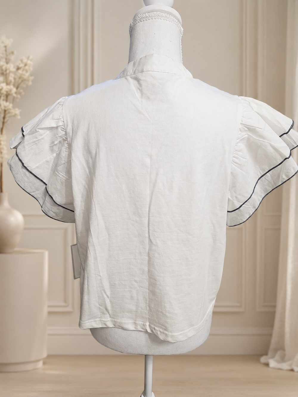 Calligraphie Embroidered White Flutter-Sleeve Peasant Top NWT - Picture 4 of 6